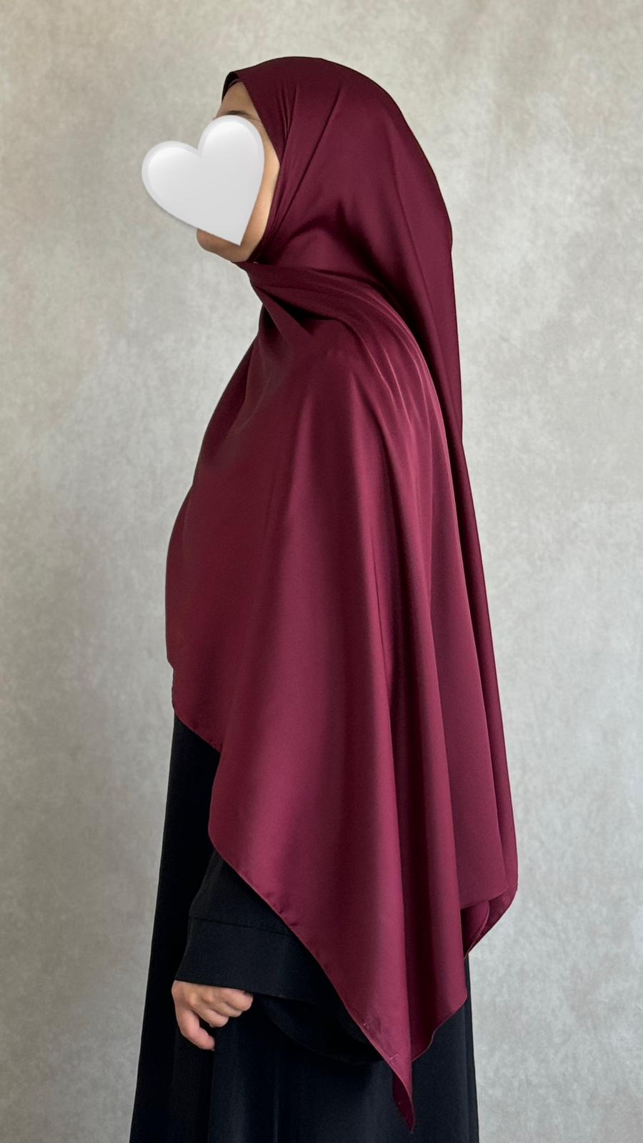 Hijab Satin Armani Rouge Bordeaux