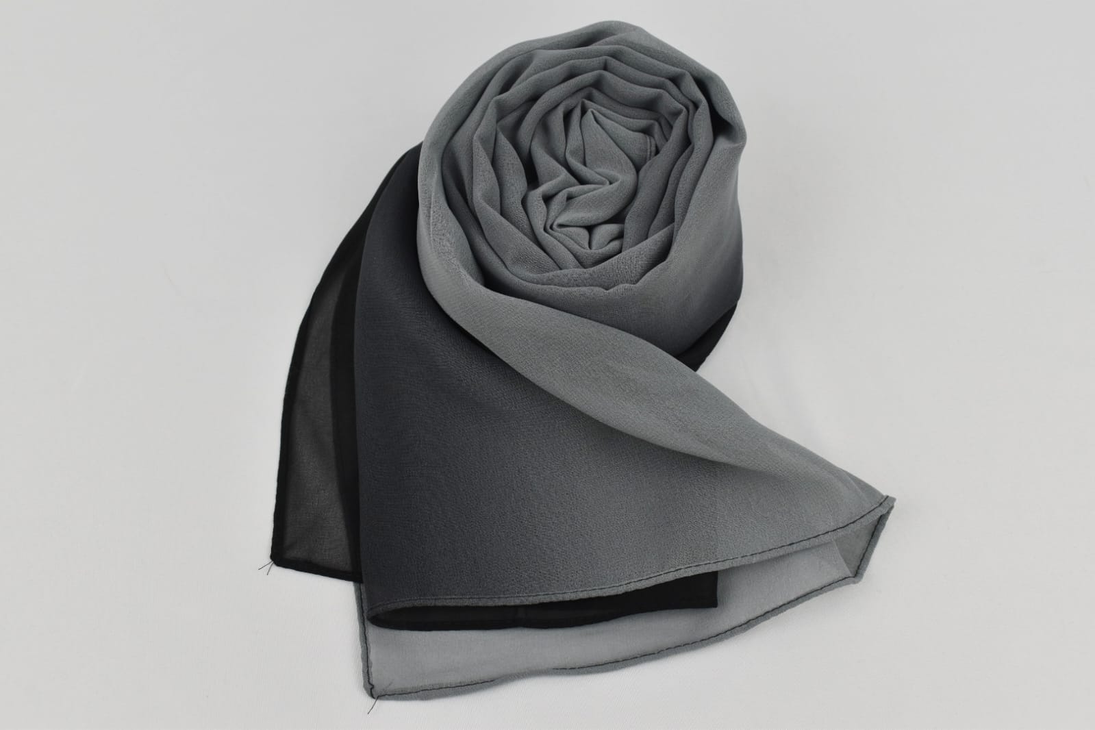 Hijab Mousseline Dégradé Noir & Gris