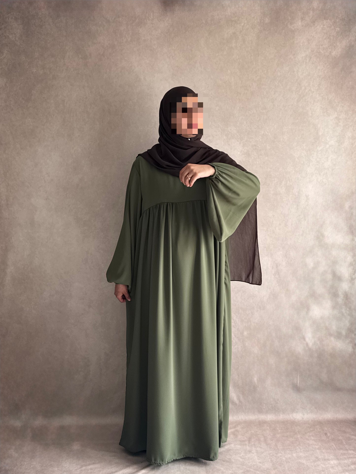 Abaya Soie de Médine Hayet Vert Kaki