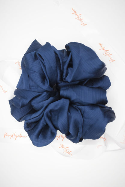 Chouchou satin plissé bleu nuit